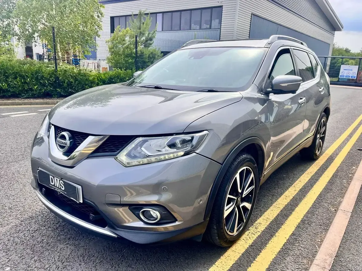 Used Nissan X-Trail Tekna 130 HP (95 kW) 2014 Grey SUV