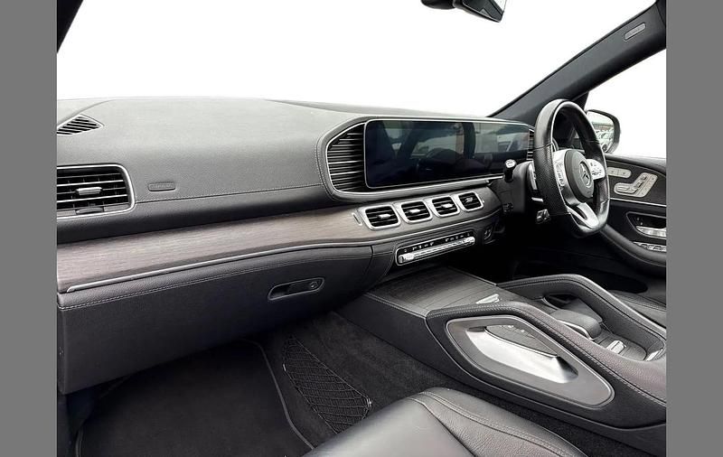 Used Mercedes GLE400 AMG line 325 HP (239 kW) 2021 Silver SUV