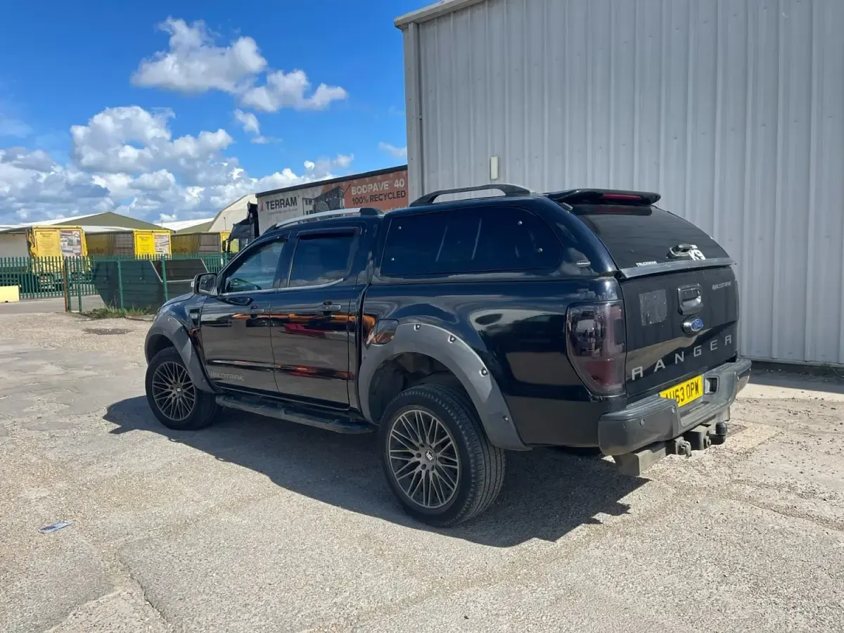 Usado Ford Ranger Wildtrack 200 HP (147 kW) 2013 Preto Pickup