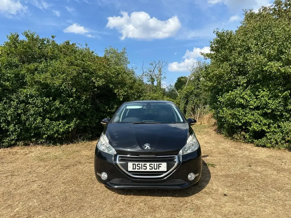 Used Peugeot 208 Allure 2015 Black Hatchback