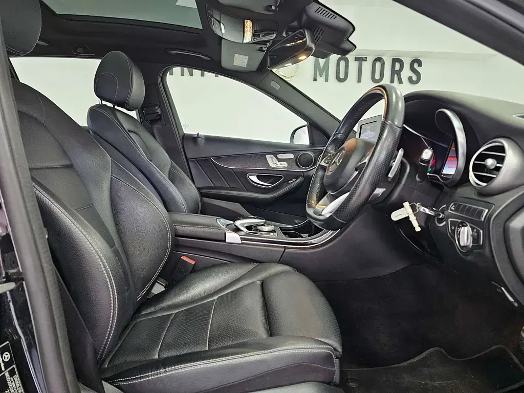 Used Mercedes C350e AMG Line Premium 293 HP (215 kW) 2017 Black Estate