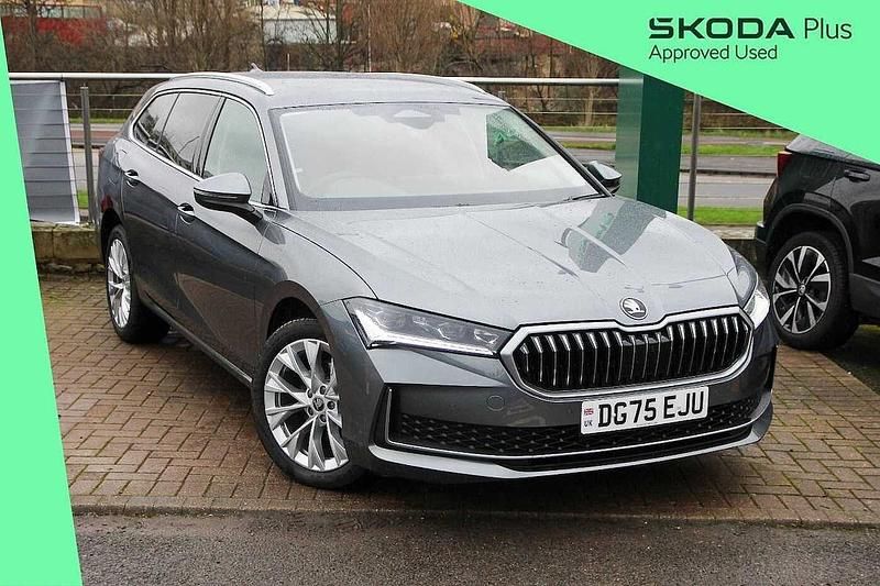 Used Skoda Superb SE L 150 HP (110 kW) 2025 Graphite grey metallic Estate