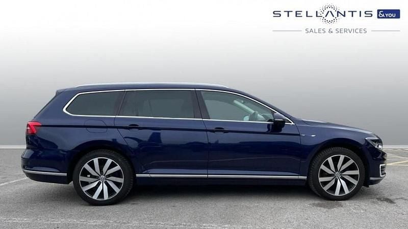 Blue Used 2017 VW Passat Advance Estate | £14,939 (Fair price) - Image 1/4