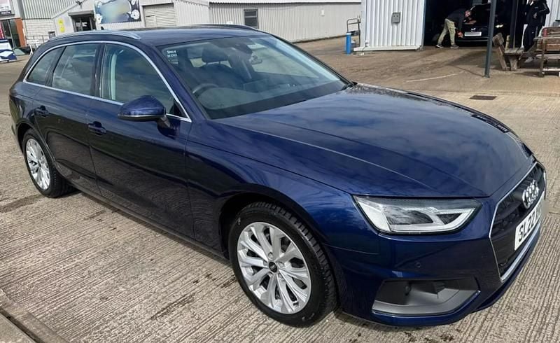 Used Audi A4 Comfort 150 HP (110 kW) 2022 Blue Estate