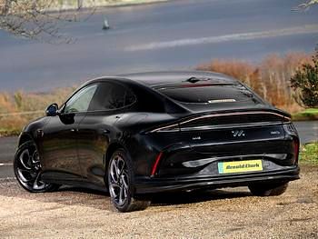 Novo MG IM5 Performance 552 kW (751 HP) 2026 Preto Citadino