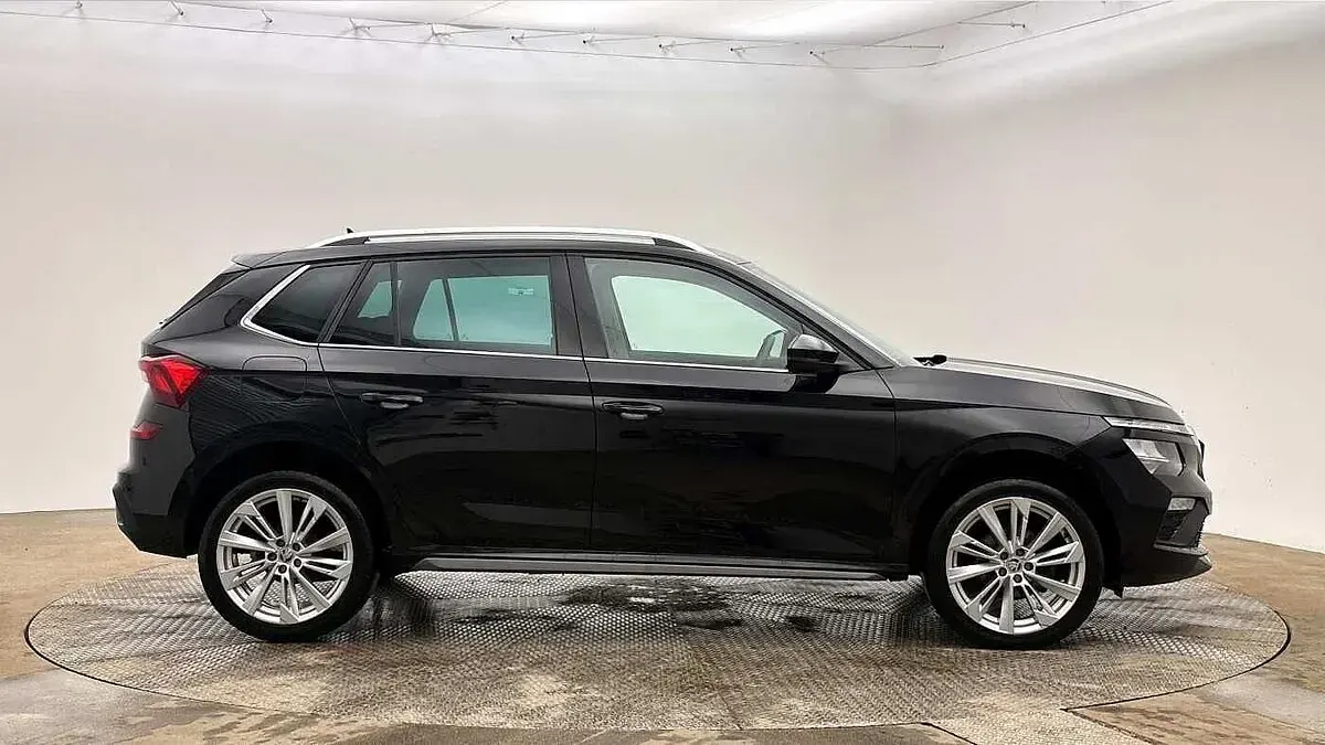 Used Skoda Kamiq SE L 85 HP (62 kW) 2024 Black magic pearl effect SUV