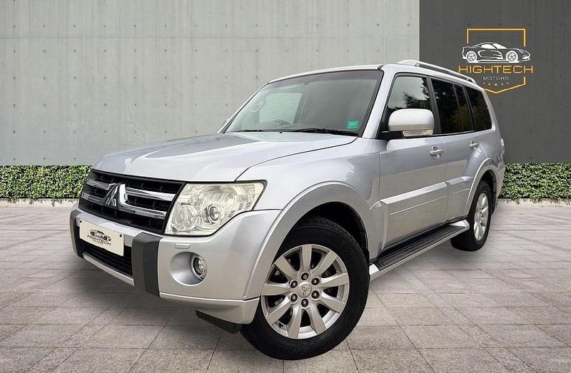 Used Mitsubishi Shogun Elegance 197 HP (144 kW) 2010 Silver SUV