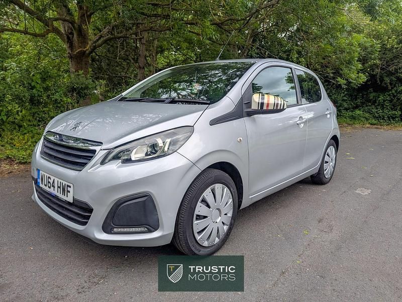 Used Peugeot 108 Active 68 HP (50 kW) 2014 Silver Hatchback