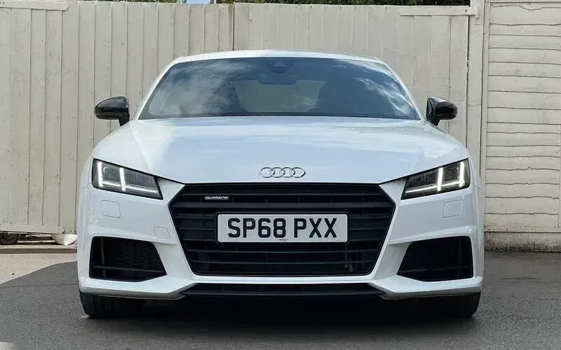 Used Audi TT Black Edition 230 HP (169 kW) 2018 White Coupe