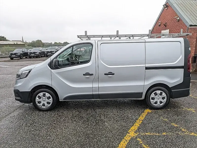 Used Renault Trafic Business 2022 Highland grey