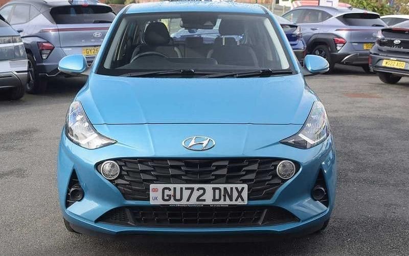 Used Hyundai i10 SE 67 HP (49 kW) 2023 Hatchback