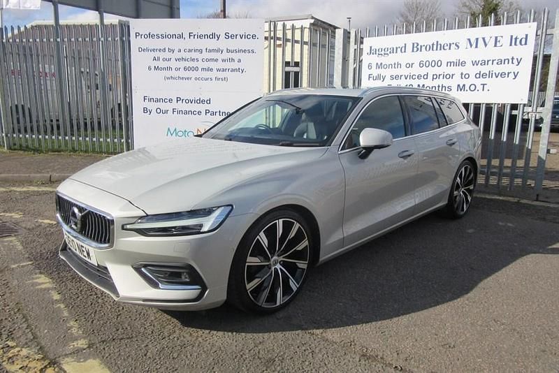 Used Volvo V60 Inscription 2018 Gold Estate