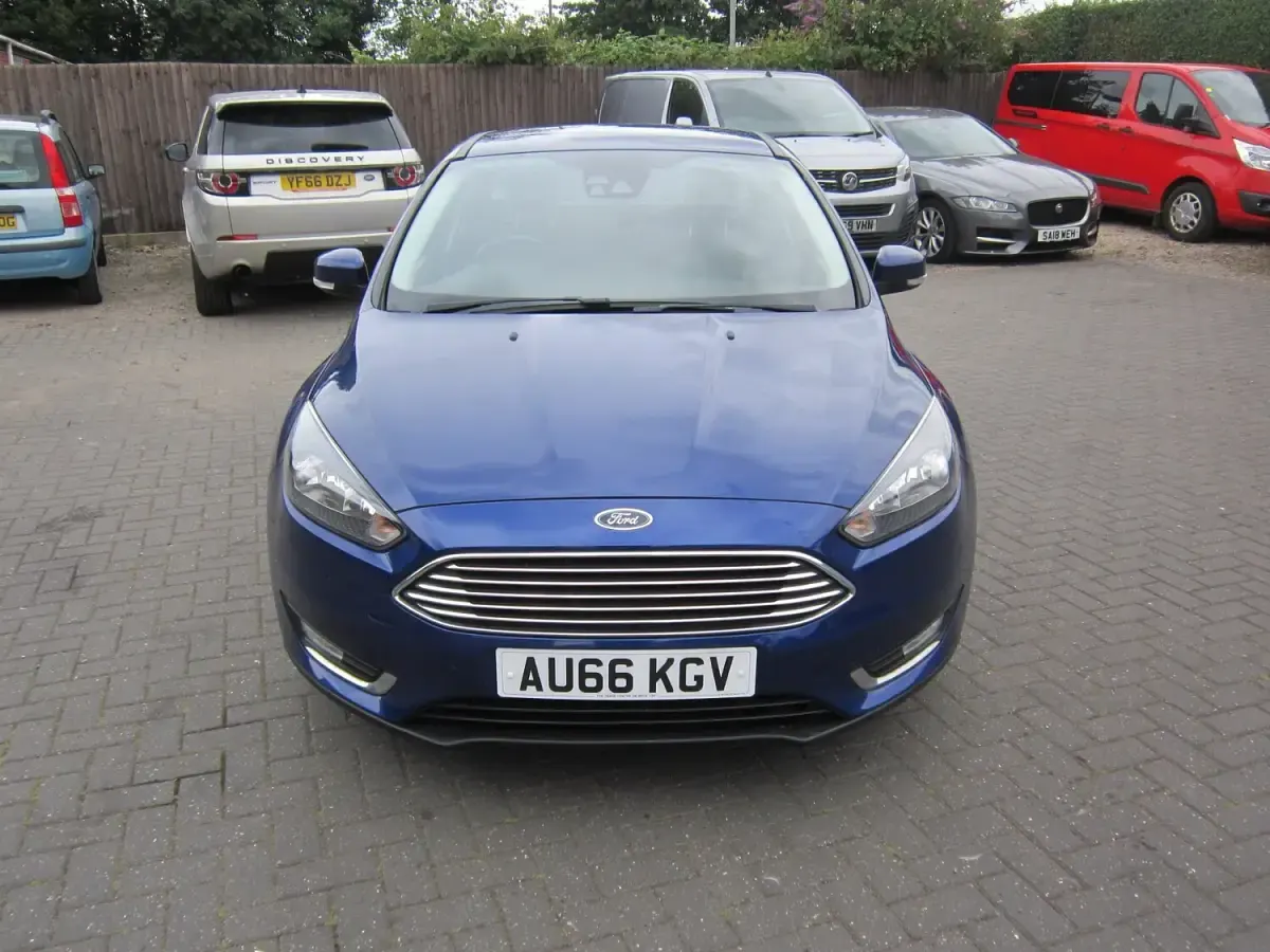 Used Ford Focus Titanium 2017 Blue Hatchback