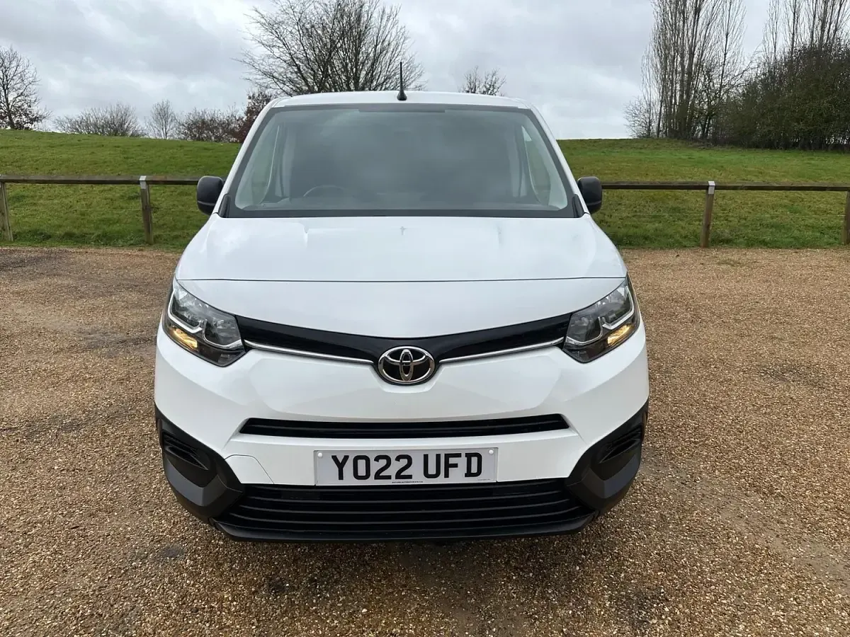 Used Toyota Proace Active 2022 White MPV