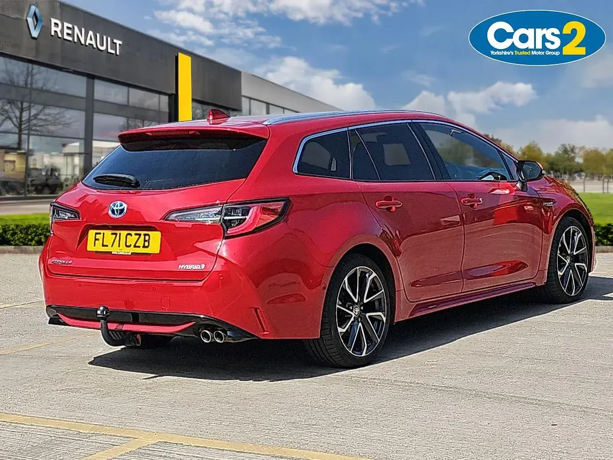 Used Toyota Corolla 180 HP (132 kW) 2021 Red Estate