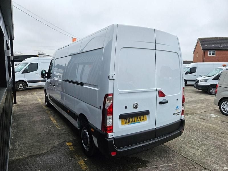 Used Vauxhall Movano 2021 White