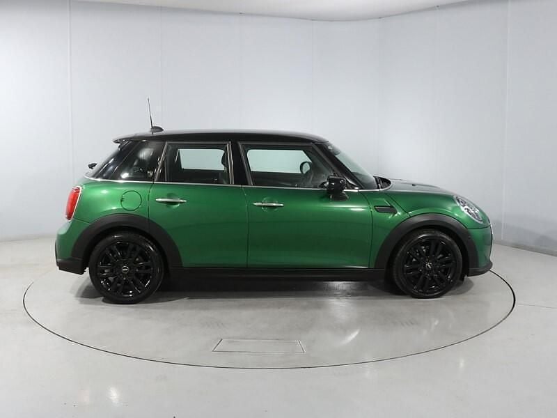 Used Mini Cooper Exclusive 134 HP (98 kW) 2022 Green Hatchback