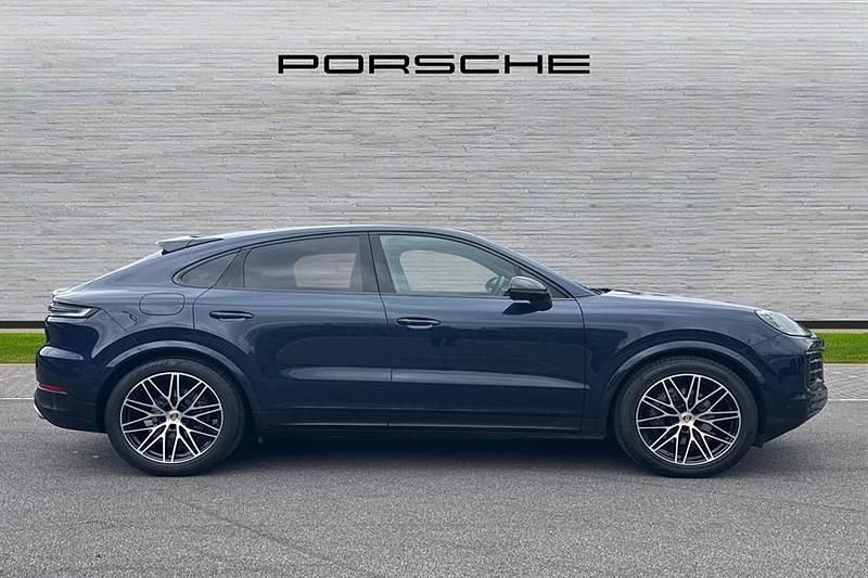 Used Porsche Cayenne 353 HP (259 kW) 2023 Blue SUV