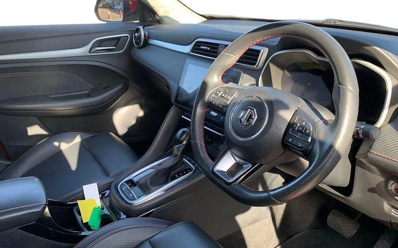 Usado MG ZS Exclusive 111 HP (81 kW) 2024 SUV