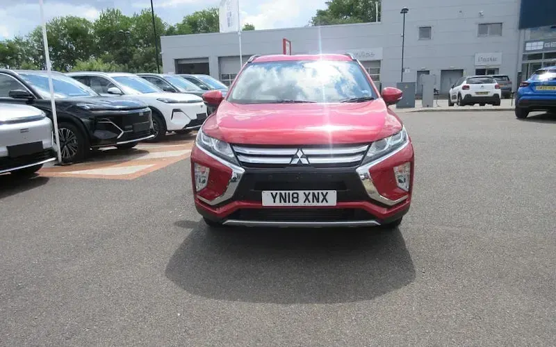 Used Mitsubishi Eclipse 163 HP (119 kW) 2018 Red Hatchback