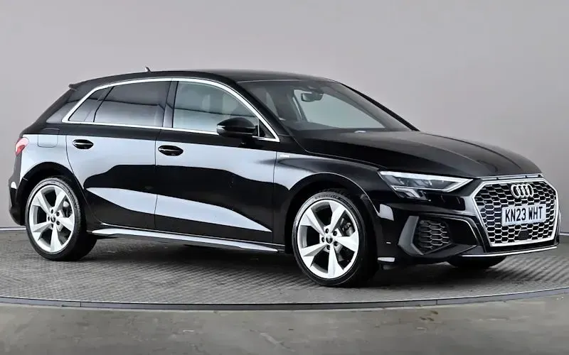 Second-hand Audi A3 Sportback S-Line 150 CP (110 kW) 2024 Hatchback