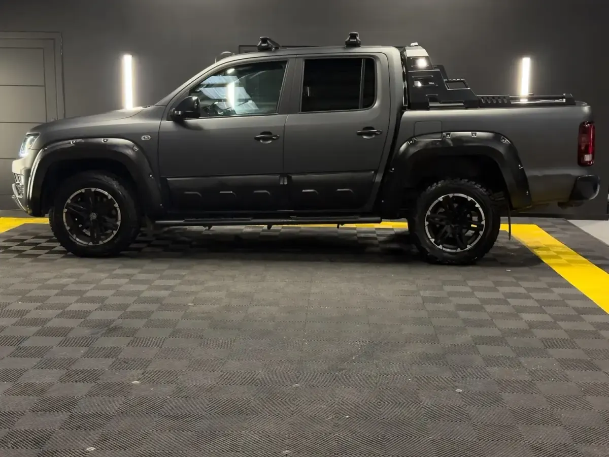 Begagnad VW Amarok Aventura 2020 Grå Pickup