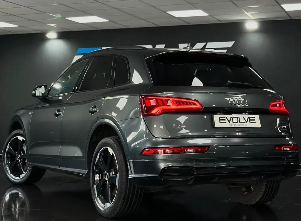 Used Audi Q5 Black Edition 245 HP (180 kW) 2019 Grey SUV