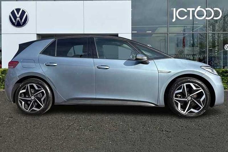 Used VW ID.3 Pro Performance 150 kW (204 HP) 2021 Blue Hatchback