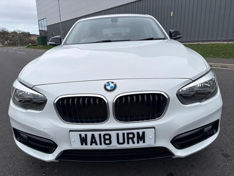 Used BMW 118 Sport Line 2018 White Hatchback