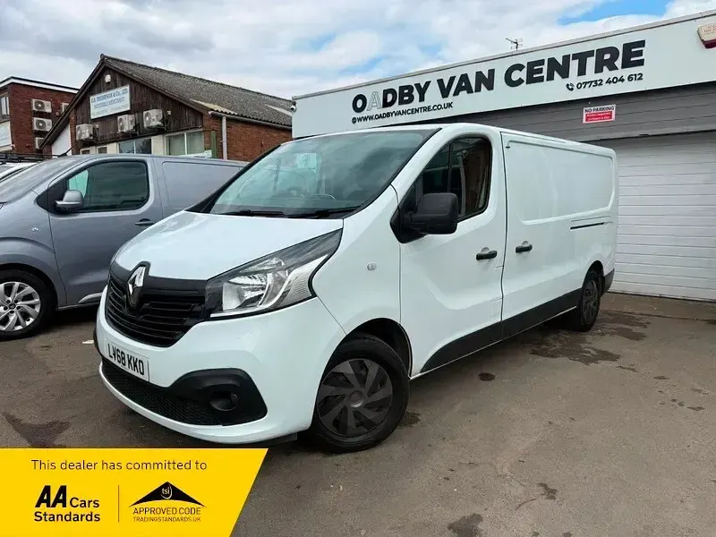 Used Renault Trafic Business 2018 White MPV