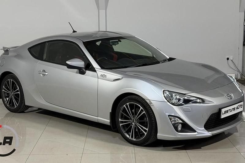 Used Toyota GT86 GT 200 HP (147 kW) 2014