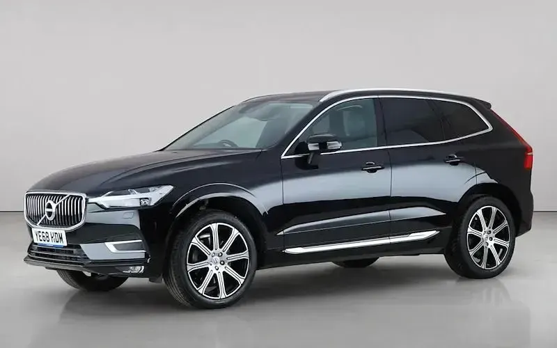 Used Volvo XC60 Inscription 250 HP (183 kW) 2018 Black SUV