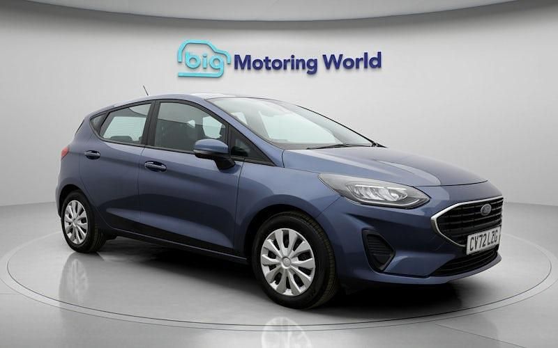 Używany Ford Fiesta Trend 101 KM (74 kW) 2022 Niebieski Hatchback