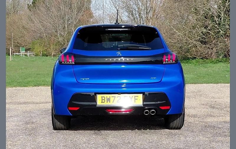 Used Peugeot 208 GT 129 HP (94 kW) 2023 Blue Hatchback