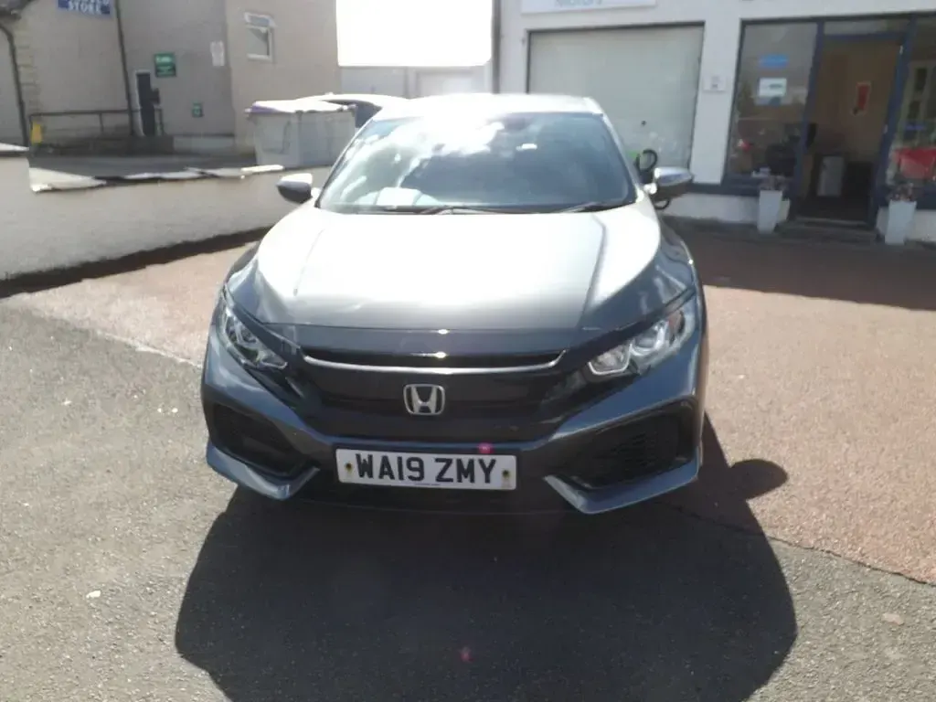 Used Honda Civic SE 120 HP (88 kW) 2019 Grey Hatchback