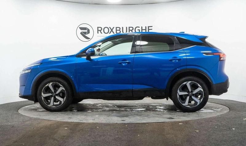 Used Nissan Qashqai N-Connecta 140 HP (102 kW) 2022 Blue SUV