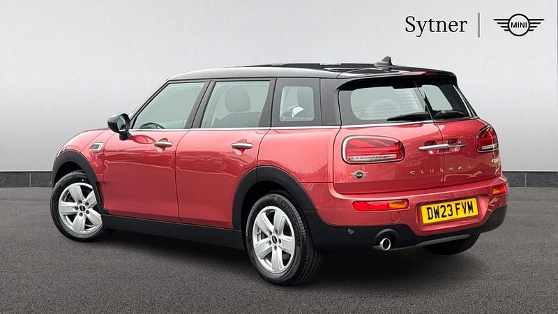 Used Mini Cooper Clubman Classic 134 HP (98 kW) 2023 Red Estate