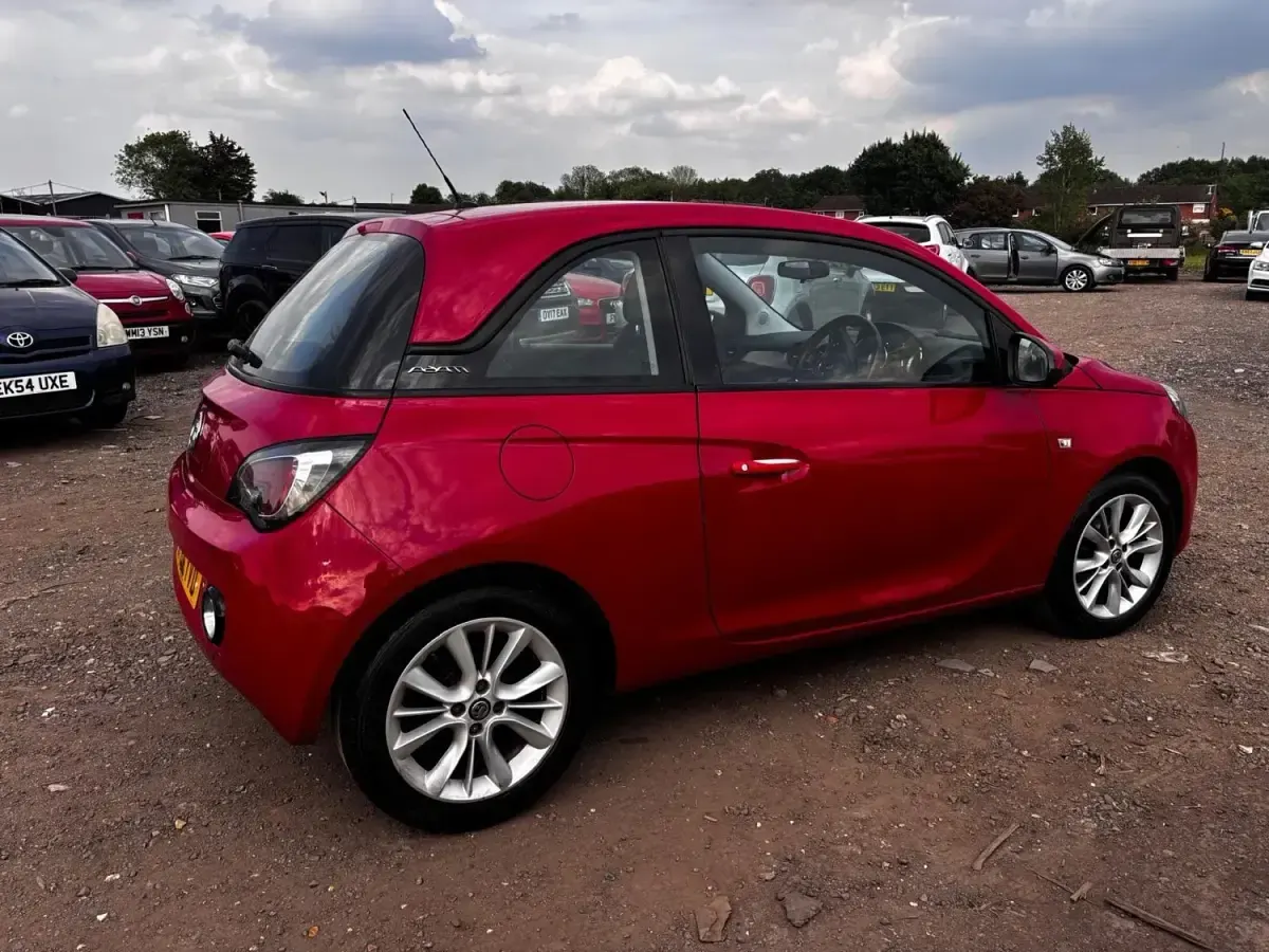 Begagnad Vauxhall Adam Jam 2014 Röd Halvkombi