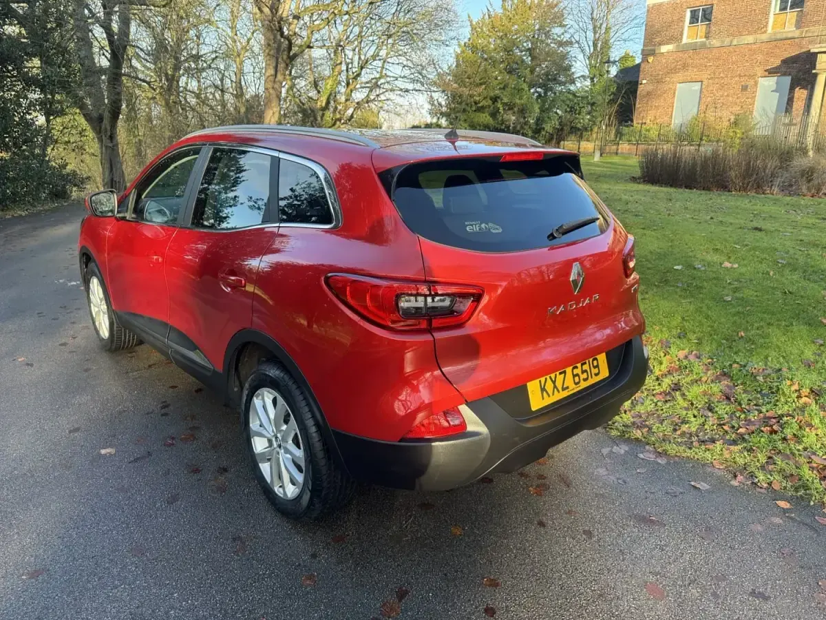 Usado Renault Kadjar Dynamique 110 CV (80 kW) 2017 Rojo SUV