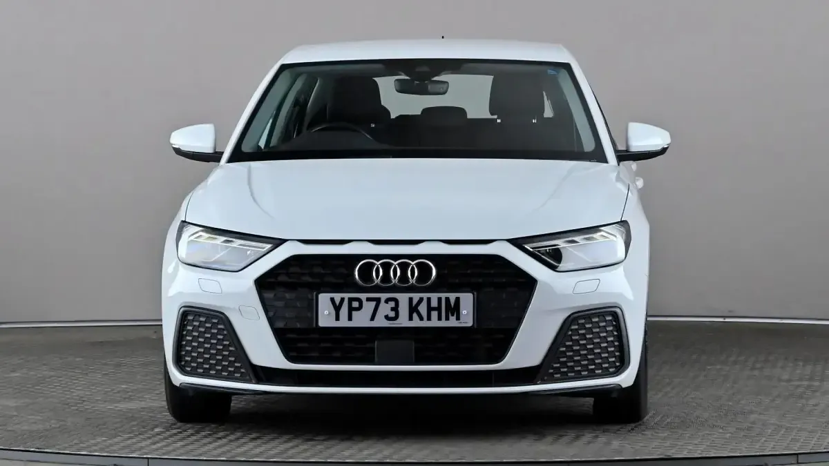 Usado Audi A1 Performance 110 CV (80 kW) 2023 Blanco SUV