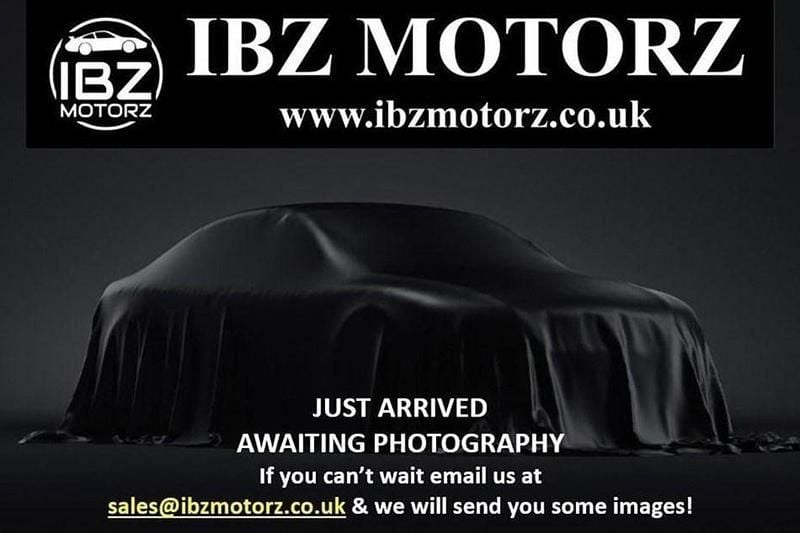 Grey Used 2018 VW Golf VII SE Hatchback | £10,399 (Fair price) - Image 1/1