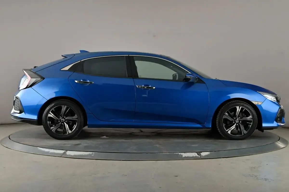 Used Honda Civic Prestige 182 HP (133 kW) 2018 Blue Hatchback