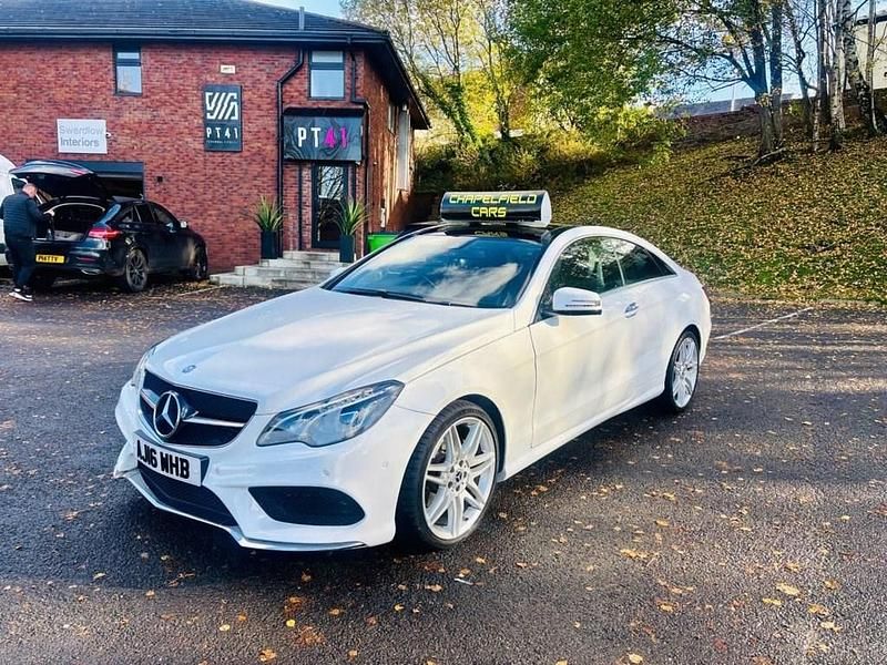 Usado Mercedes E220 AMG line 177 HP (130 kW) 2016 Branco Coupé