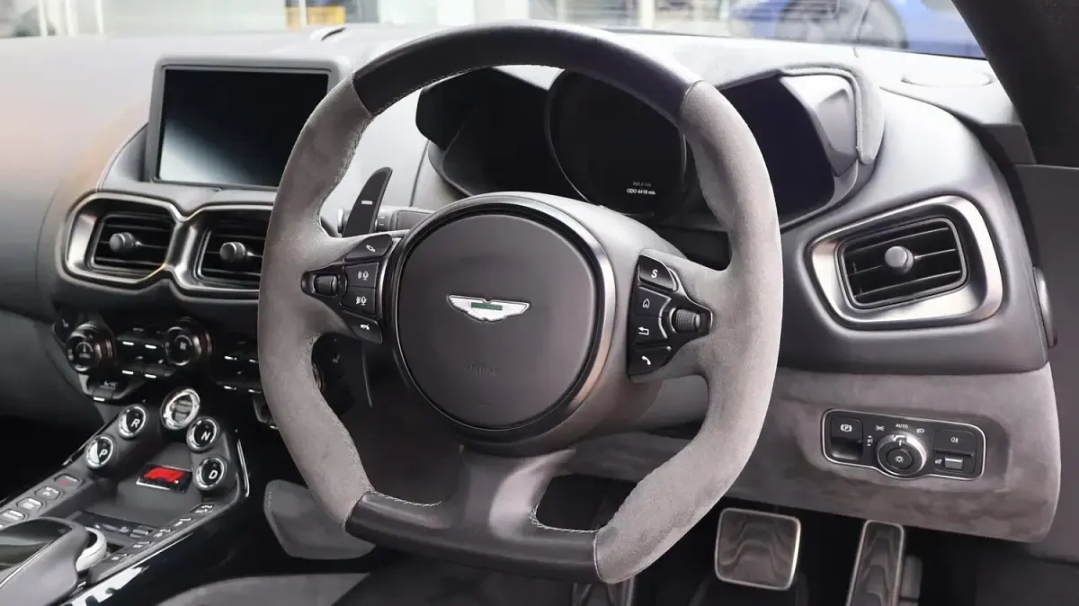 Used Aston Martin Vantage 2023 Green Coupe