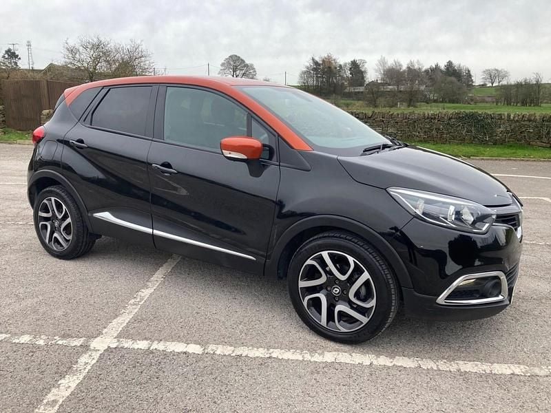 Second-hand Renault Captur Dynamique 90 CP (66 kW) 2017 Portocaliu SUV