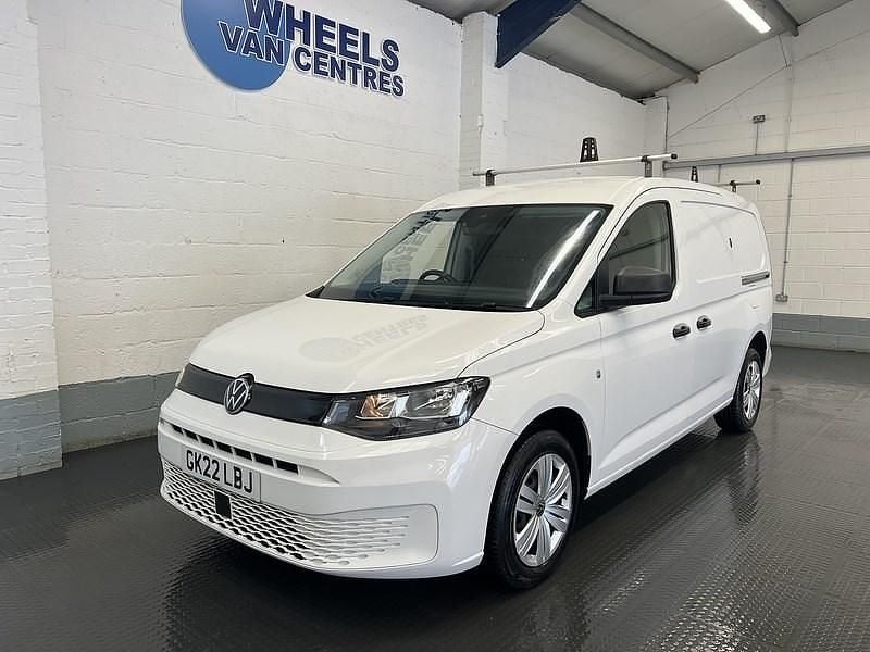 Used VW Caddy Maxi S 102 HP (75 kW) 2022 White MPV