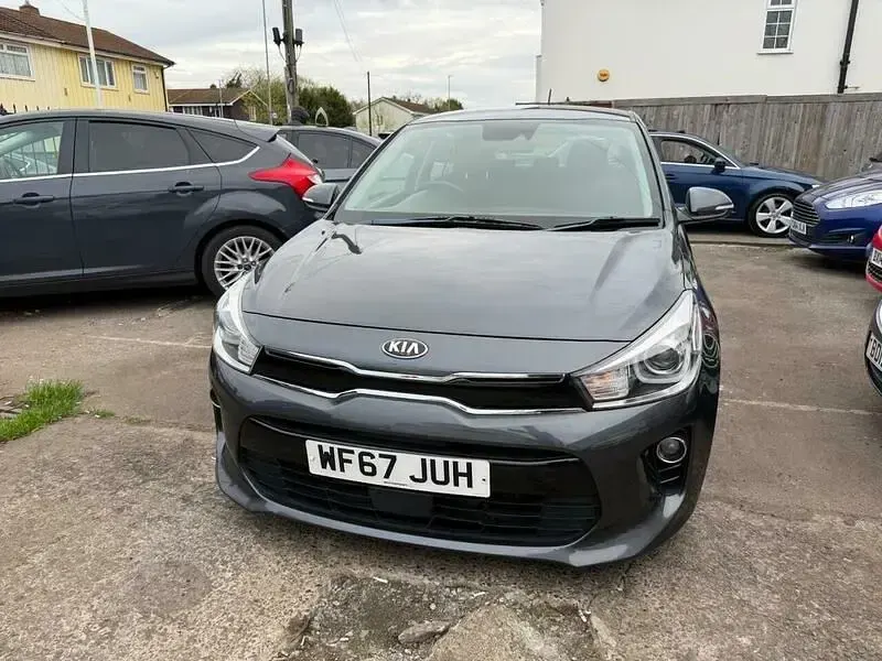 Używany Kia Rio 76 KM (55 kW) 2017 Szary Hatchback