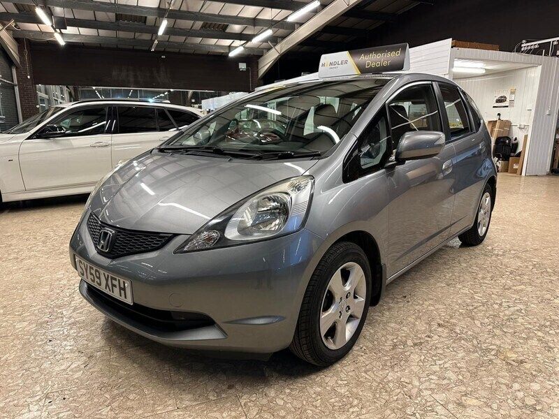 Used Honda Jazz ES 2009 Silver Hatchback