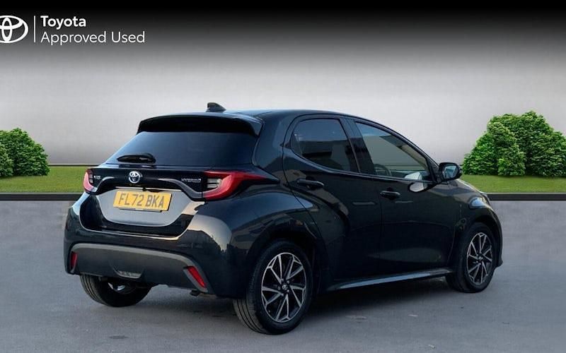 Used Toyota Yaris Hybrid Design 116 HP (85 kW) 2026 Hatchback