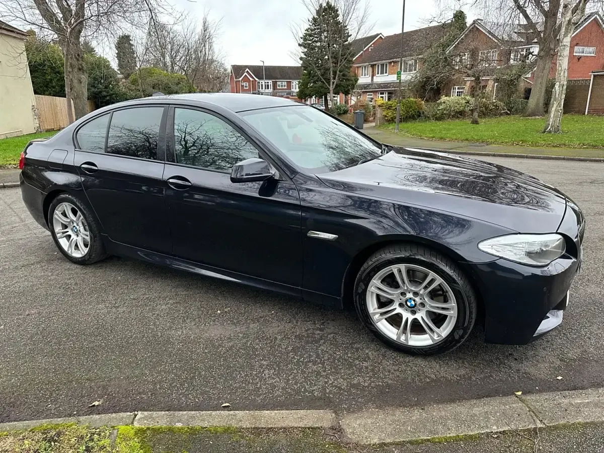 Begagnad BMW 520 M Sport 2011 Svart Sedan